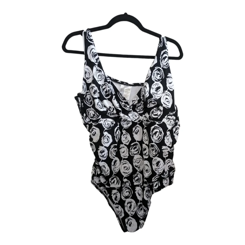 Anne Cole Black & White Rose One Piece Swimsuit Size 24W EUC
